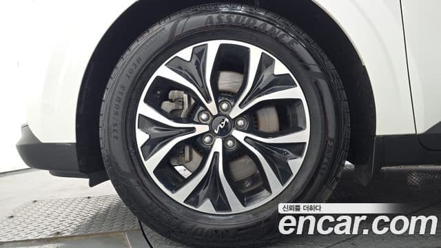 Kia Carnival 2022 — фото 5 из 20