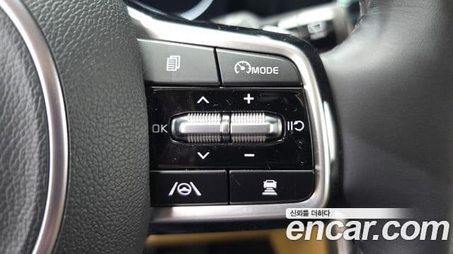 Kia Carnival 2022 — фото 20 из 20