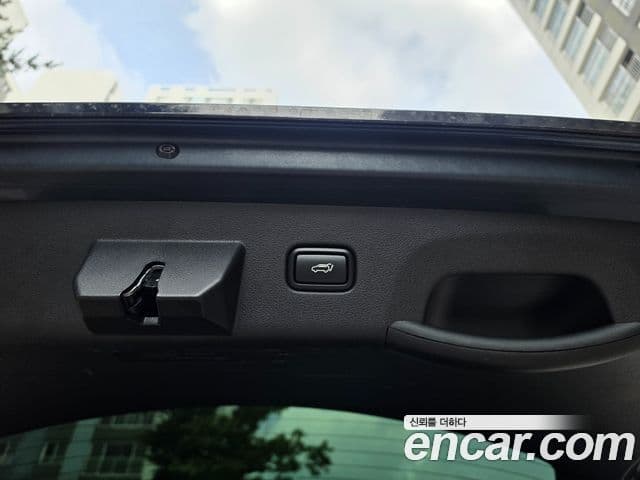 Kia Sportage 2022 — ფოტო 19/19
