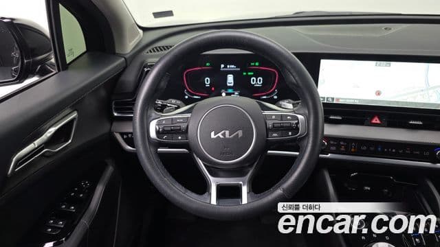 Kia Sportage 2023 — Şəkil 13/20
