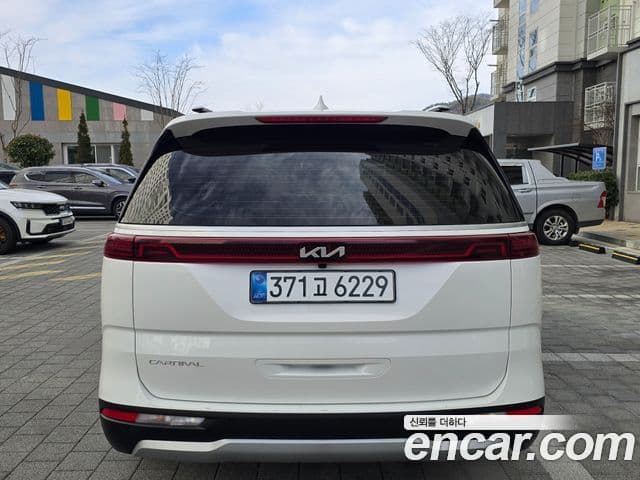 Kia Carnival 2022 — Şəkil 2/19