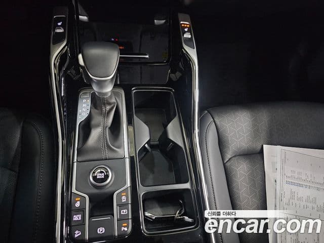 Kia Sorento 2023 — Şəkil 14/18
