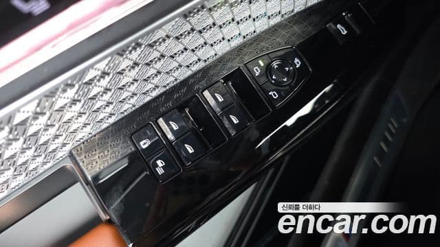 BMW 7 Series 2025 — Photo 36/38