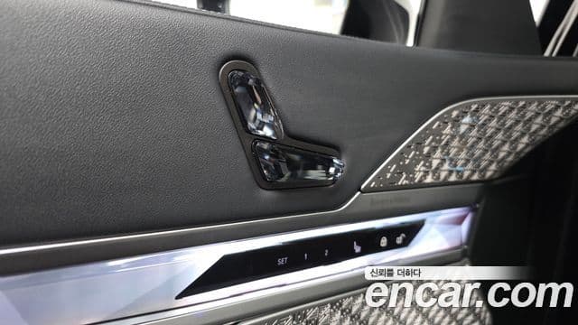 BMW 7 Series 2025 — Photo 9/38