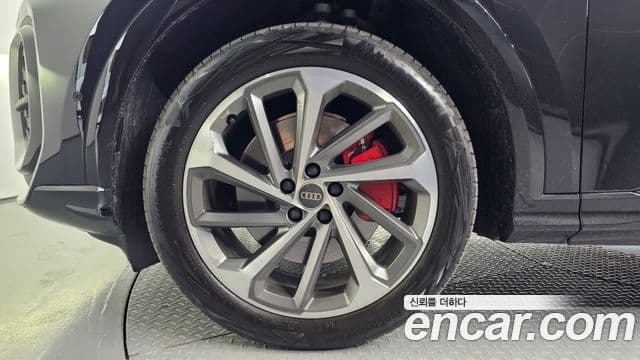 Audi Q5 2025 — Photo 3/20
