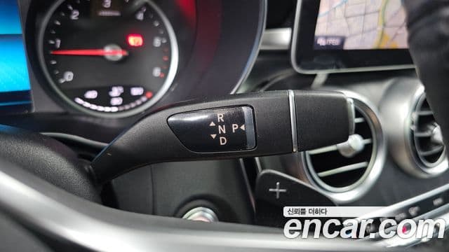 Mercedes-Benz C-Class 2019 — Şəkil 9/20