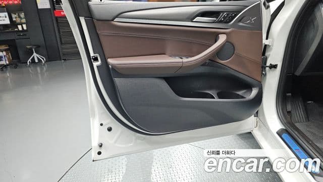 BMW X3 2024 — Photo 9/34