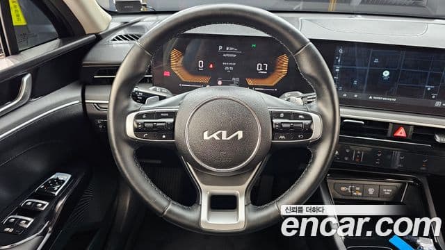 Kia K5 2025 — ფოტო 13/20