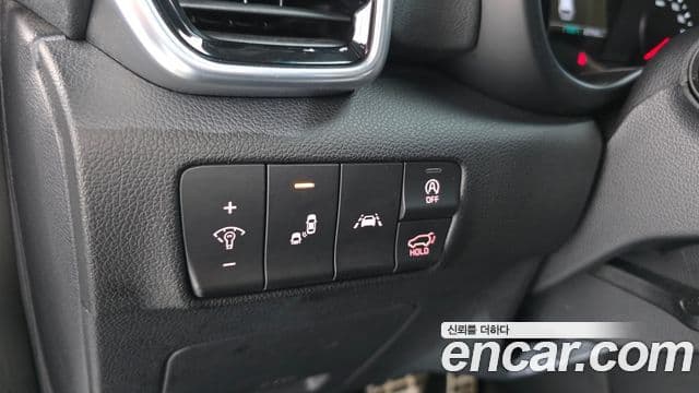 Kia Sportage The Bold 2021 — ფოტო 13/20