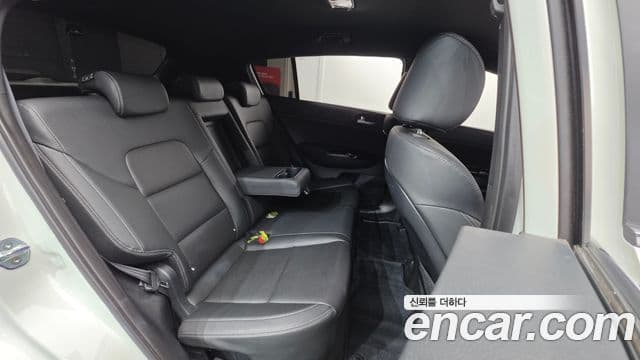 Kia Sportage The Bold 2021 — ფოტო 19/20