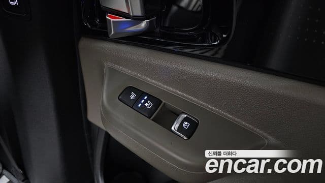 Kia Carnival 2024 — Şəkil 19/20