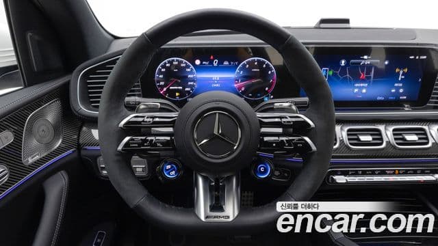 Mercedes-Benz GLE-Class 2025 — Photo 16/20
