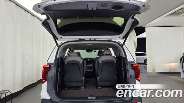 Kia Carnival 2024 — фото 20 из 20