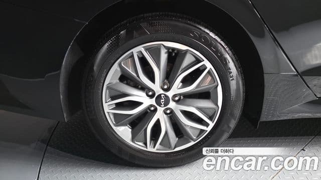 Kia K5 2023 — фото 5 из 20