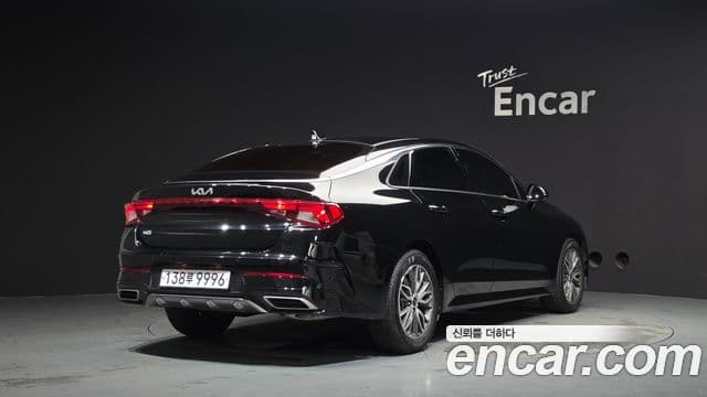 Kia K5 2023 — Şəkil 2/20