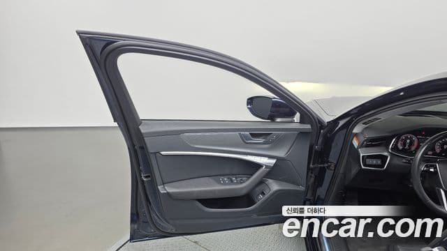 Audi A6 2022 — ფოტო 3/39