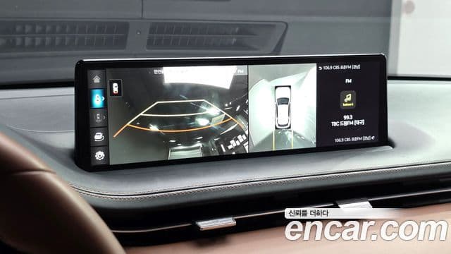 Genesis GV70 2023 — ფოტო 14/20