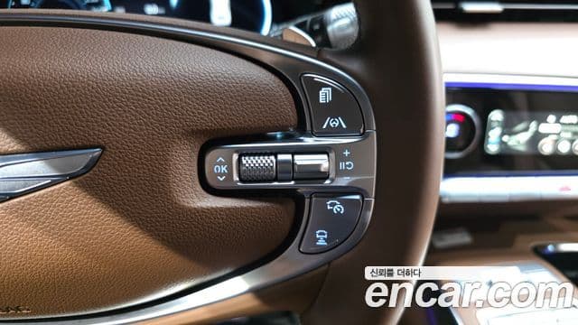 Genesis GV70 2023 — ფოტო 18/20
