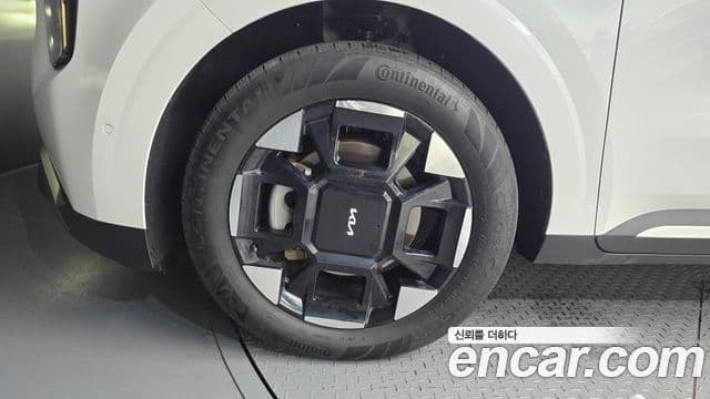 Kia Carnival 2024 — фото 4 из 20