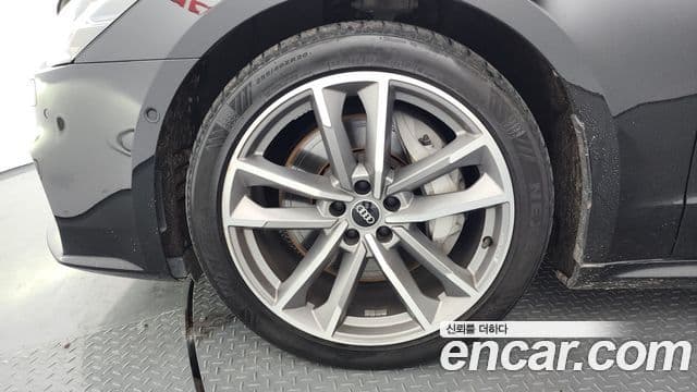 Audi A7 2021 — ფოტო 5/20