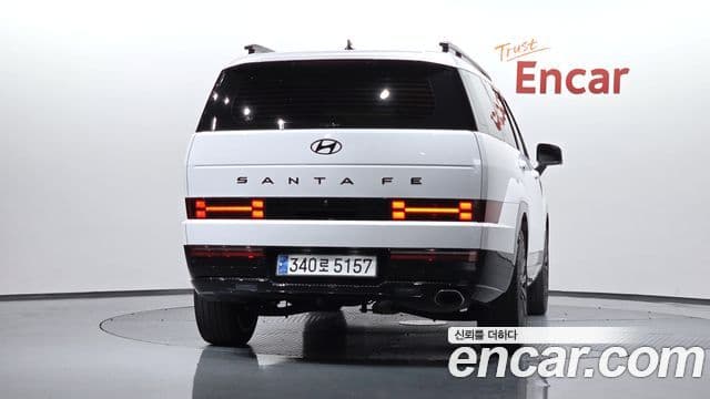 Hyundai Santa Fe 2023 — Фото 4/20