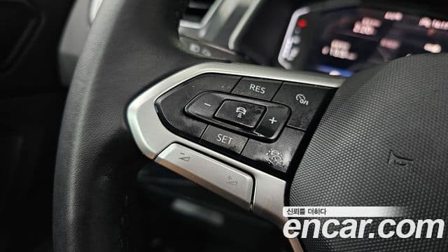 Volkswagen Tiguan 2023 — Şəkil 16/20