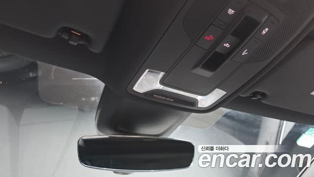 Audi A3 2025 — ფოტო 19/20