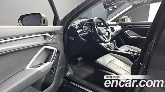 Audi Q3 2020 — Şəkil 10/20