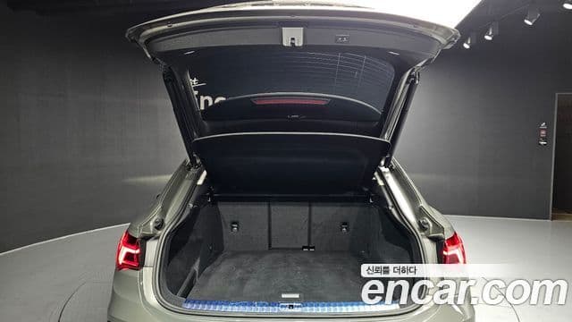 Audi Q3 2020 — Şəkil 20/20