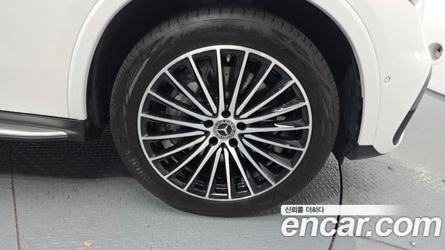 Mercedes-Benz GLC-Class 2024 — Photo 1/32