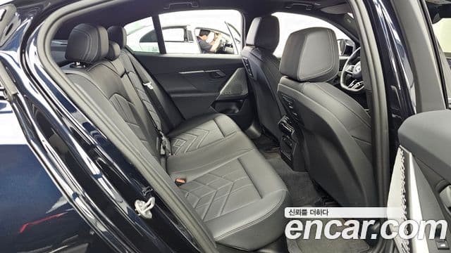 BMW 5 Series 2024 — Şəkil 12/20