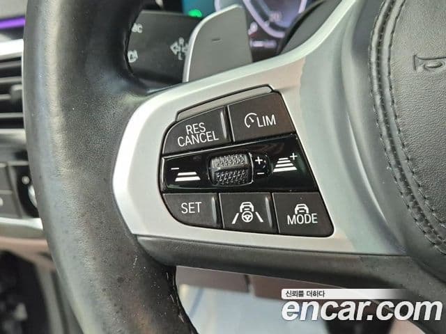 BMW 5 Series 2021 — фото 16 из 19