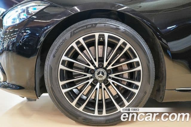 Mercedes-Benz S-Class 2021 — ფოტო 4/20