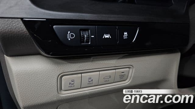 Kia Carnival 2022 — Фото 12/20