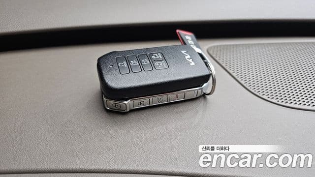 Kia Carnival 2022 — Фото 18/20