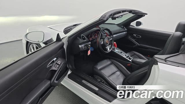 Porsche 718 Boxster 2018 — Фото 10/20