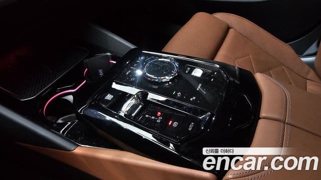 BMW 5 Series 2025 — фото 9 из 20