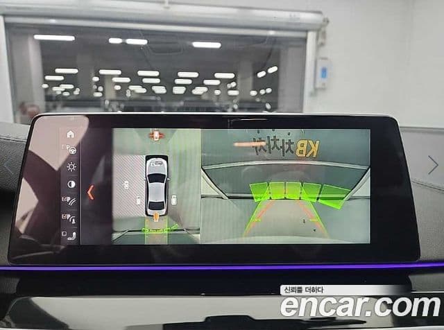 BMW 5 Series 2018 — фото 14 из 19