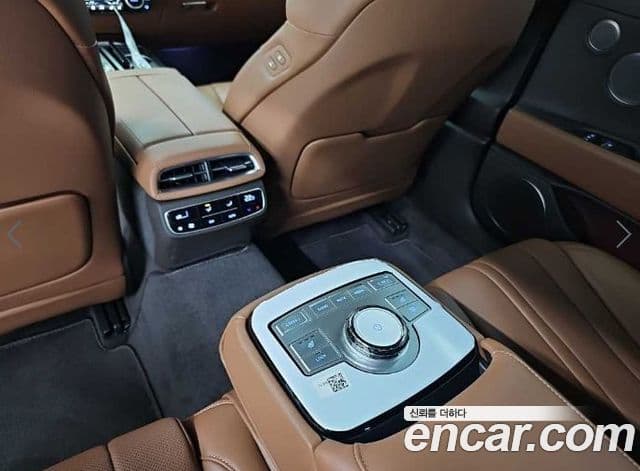 Genesis Electrified G80 2023 — фото 12 из 18