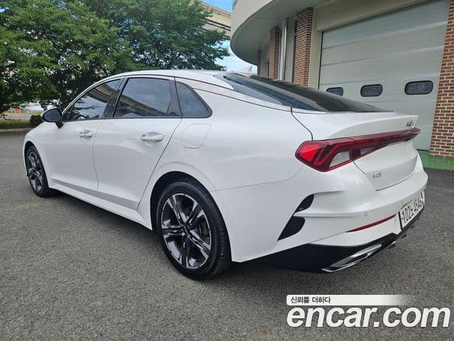 Kia K5 2023 — ფოტო 6/20