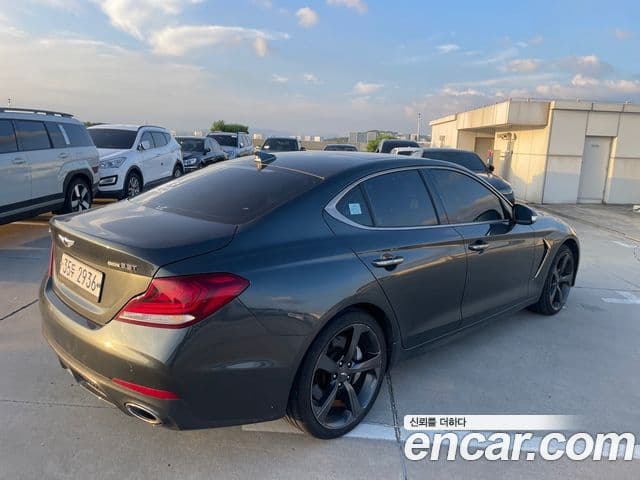 Genesis G70 2019 — ფოტო 5/20