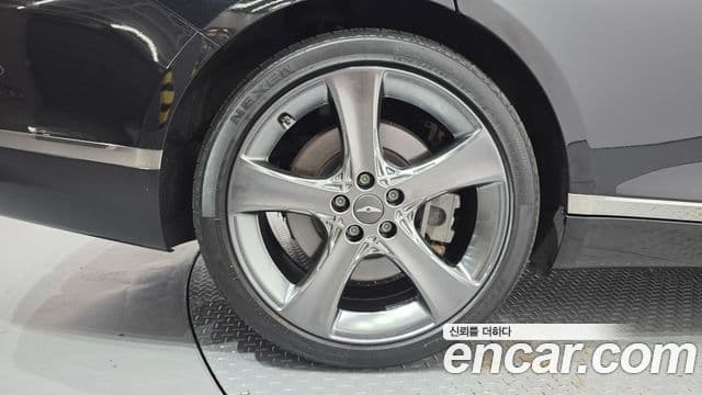 Genesis Electrified G80 2022 — фото 5 из 20