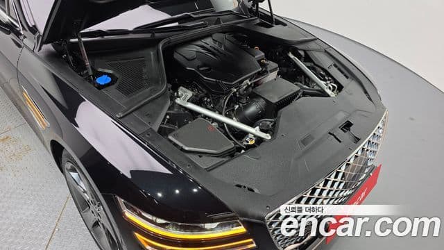 Genesis Electrified G80 2022 — фото 6 из 20