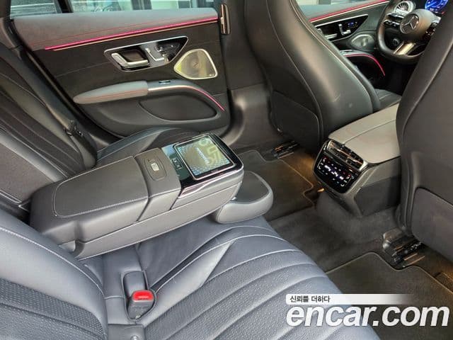 Mercedes-Benz EQS 2022 — ფოტო 18/20
