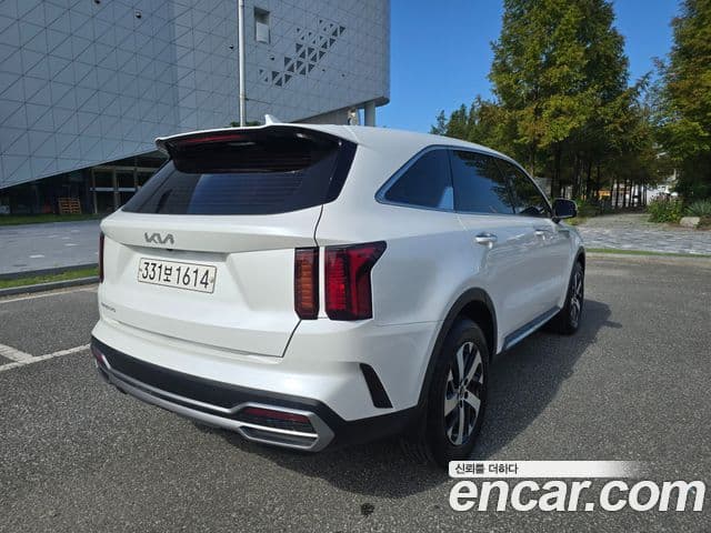Kia Sorento 2022 — ფოტო 3/20