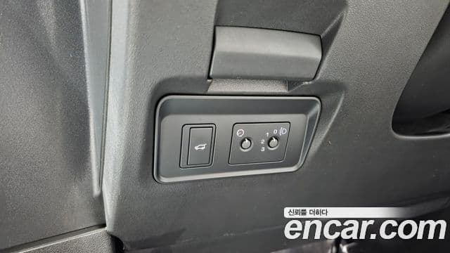 Land Rover Range Rover Evoque 2024 — Photo 18/20