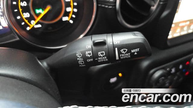 Jeep Wrangler 2021 — Şəkil 18/20