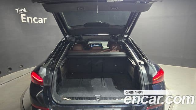BMW X6 2025 — Photo 28/30