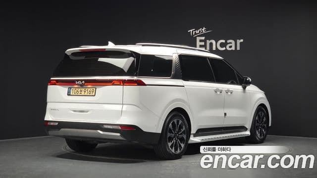 Kia Carnival 2022 — Фото 2/20