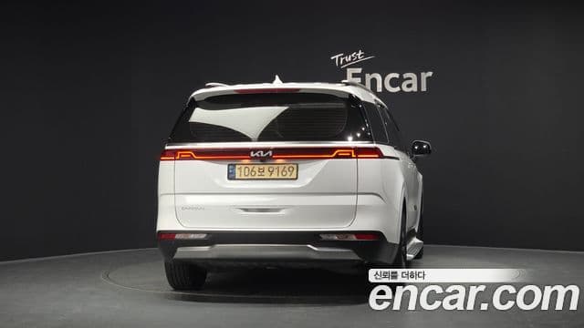 Kia Carnival 2022 — Фото 4/20